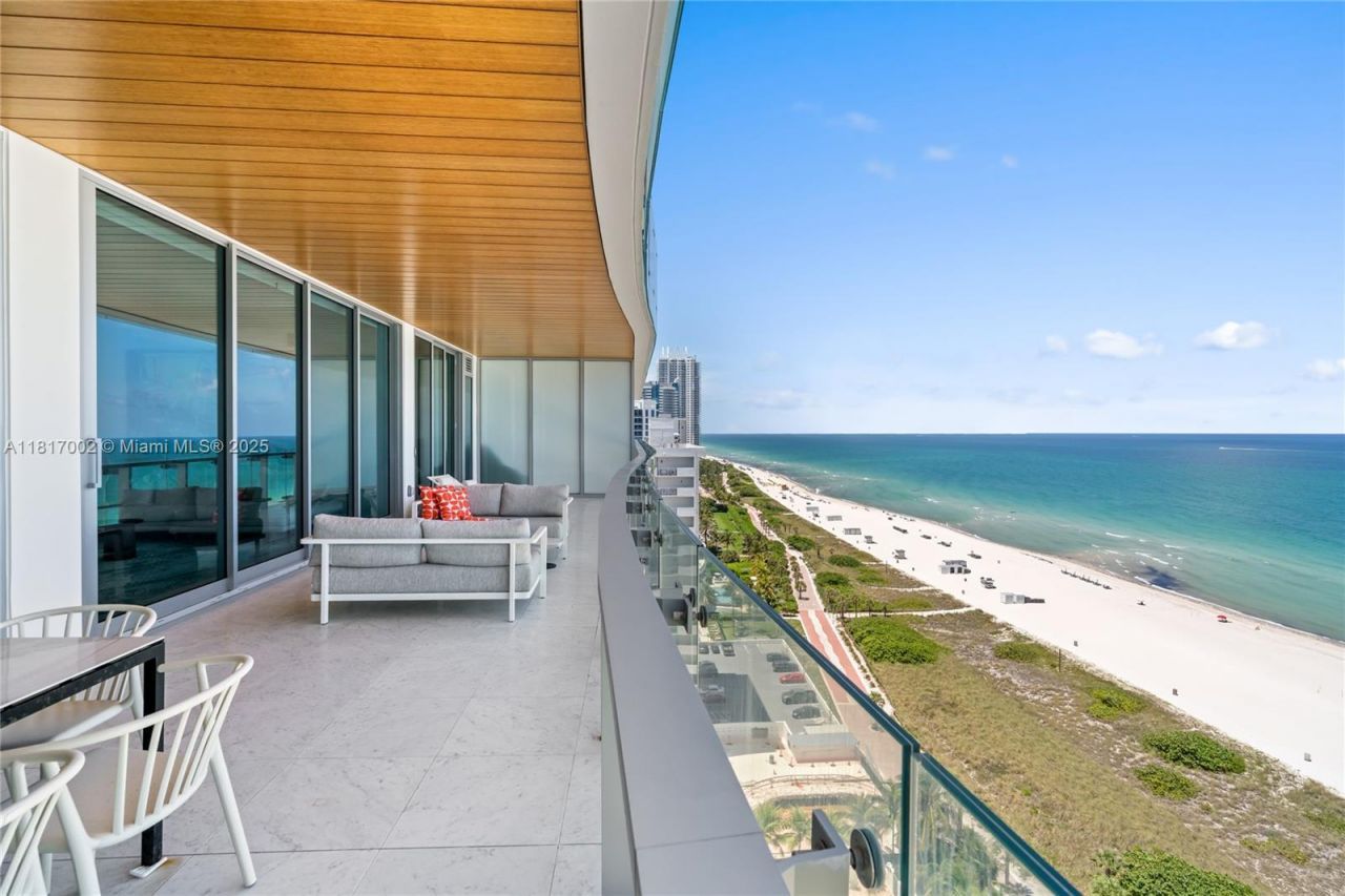 5775 Collins Ave, Unit 1602, Miami Beach, FL 33140 Photo