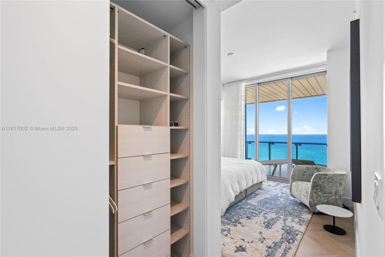 5775 Collins Ave, Unit 1602, Miami Beach, FL 33140 Photo