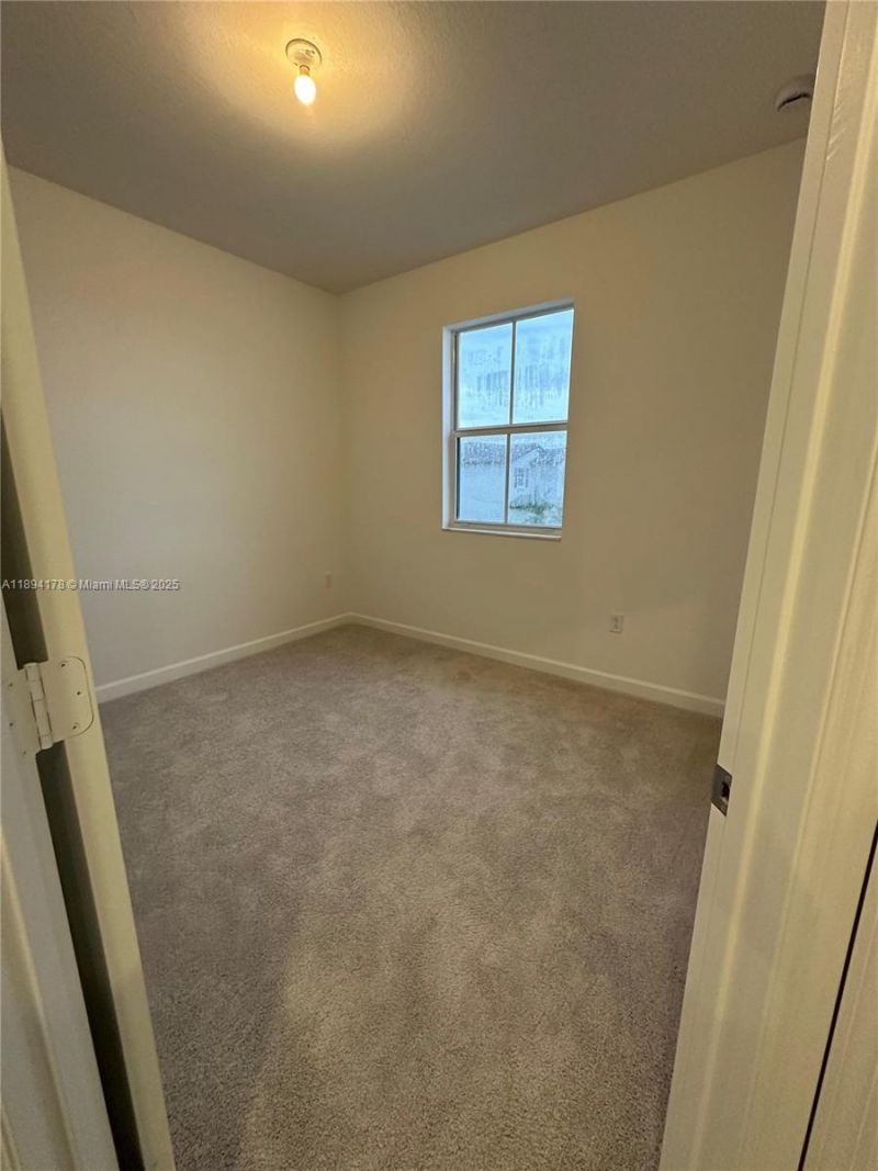 2534 SE 27th Dr, Unit 2534, Homestead, FL 33035 Photo