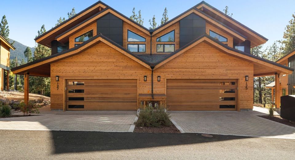 127 Sierra Colina Drive, Unit 19, Stateline, NV 89449 Photo