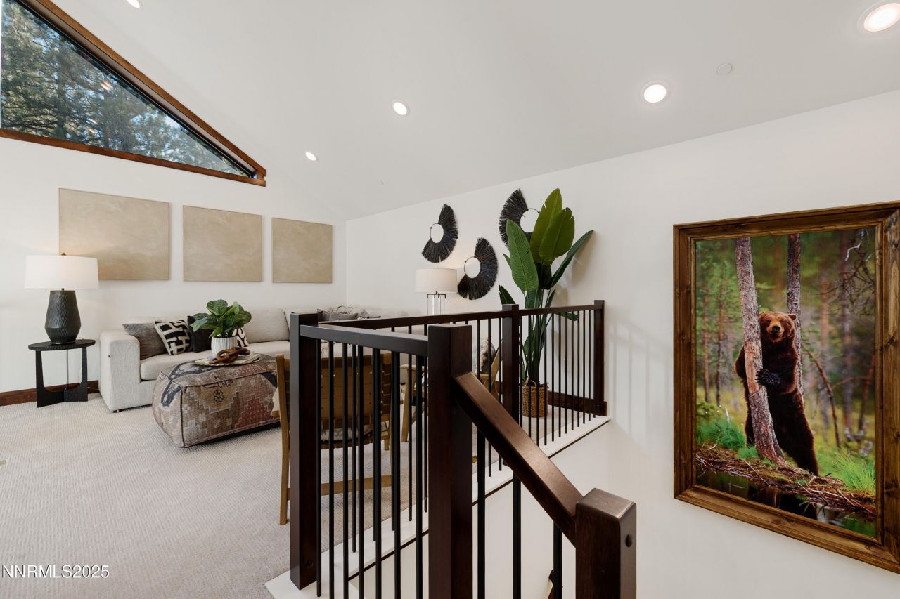 127 Sierra Colina Drive, Unit 19, Stateline, NV 89449 Photo