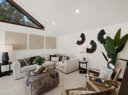 127 Sierra Colina Drive, Unit 19, Stateline, NV 89449 Photo