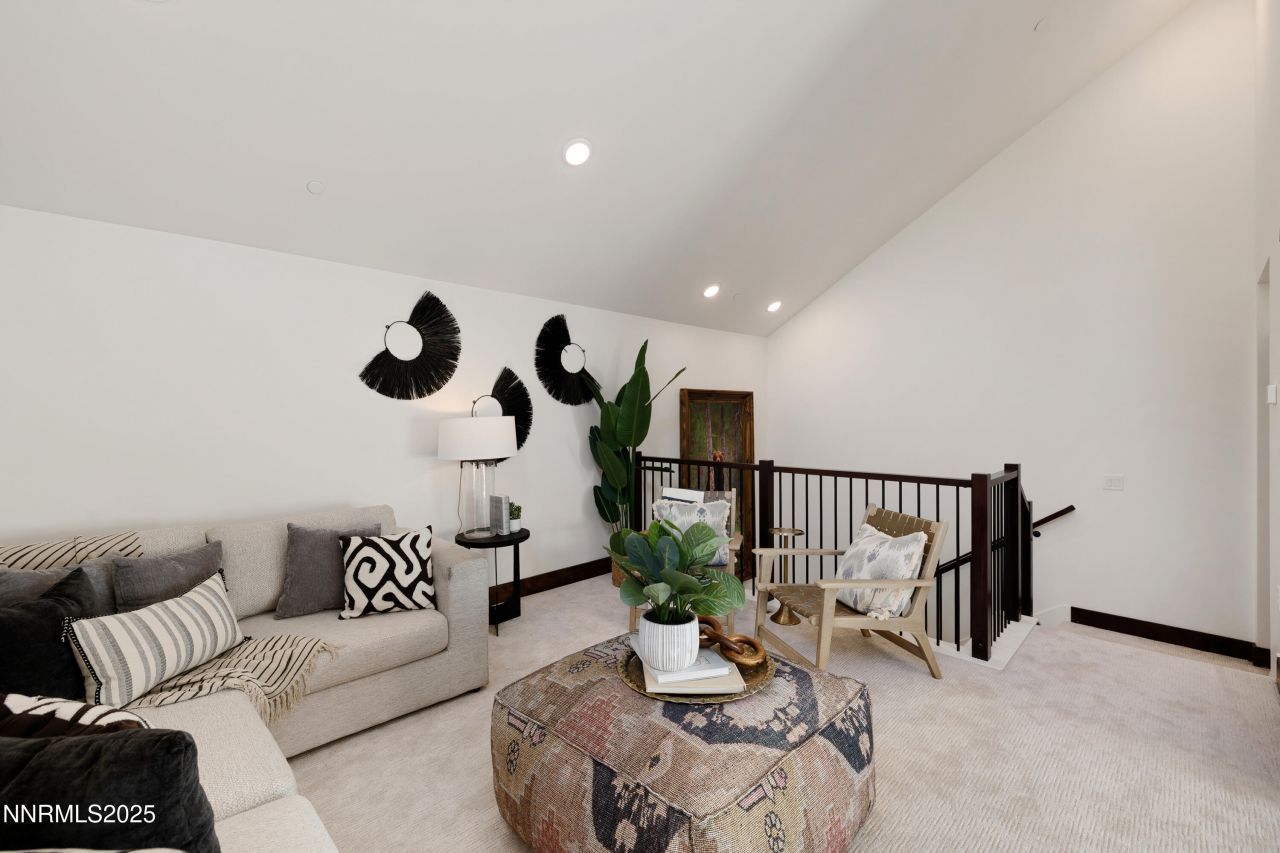 127 Sierra Colina Drive, Unit 19, Stateline, NV 89449 Photo