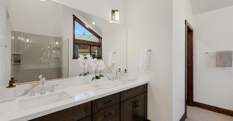 127 Sierra Colina Drive, Unit 19, Stateline, NV 89449 Photo