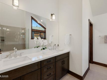 127 Sierra Colina Drive, Unit 19, Stateline, NV 89449 Photo