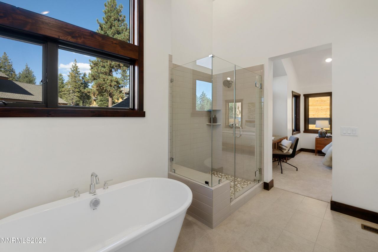 127 Sierra Colina Drive, Unit 19, Stateline, NV 89449 Photo