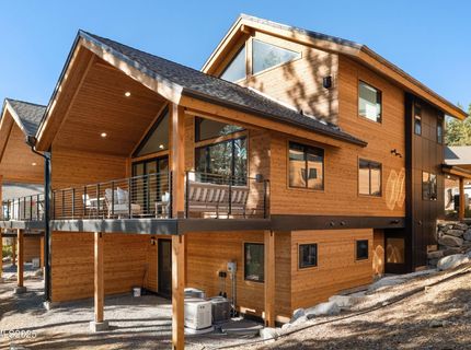 127 Sierra Colina Drive, Unit 19, Stateline, NV 89449 Photo