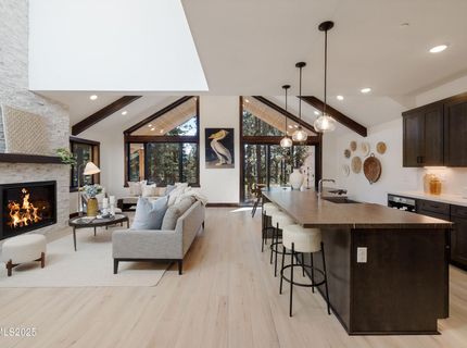 127 Sierra Colina Drive, Unit 19, Stateline, NV 89449 Photo