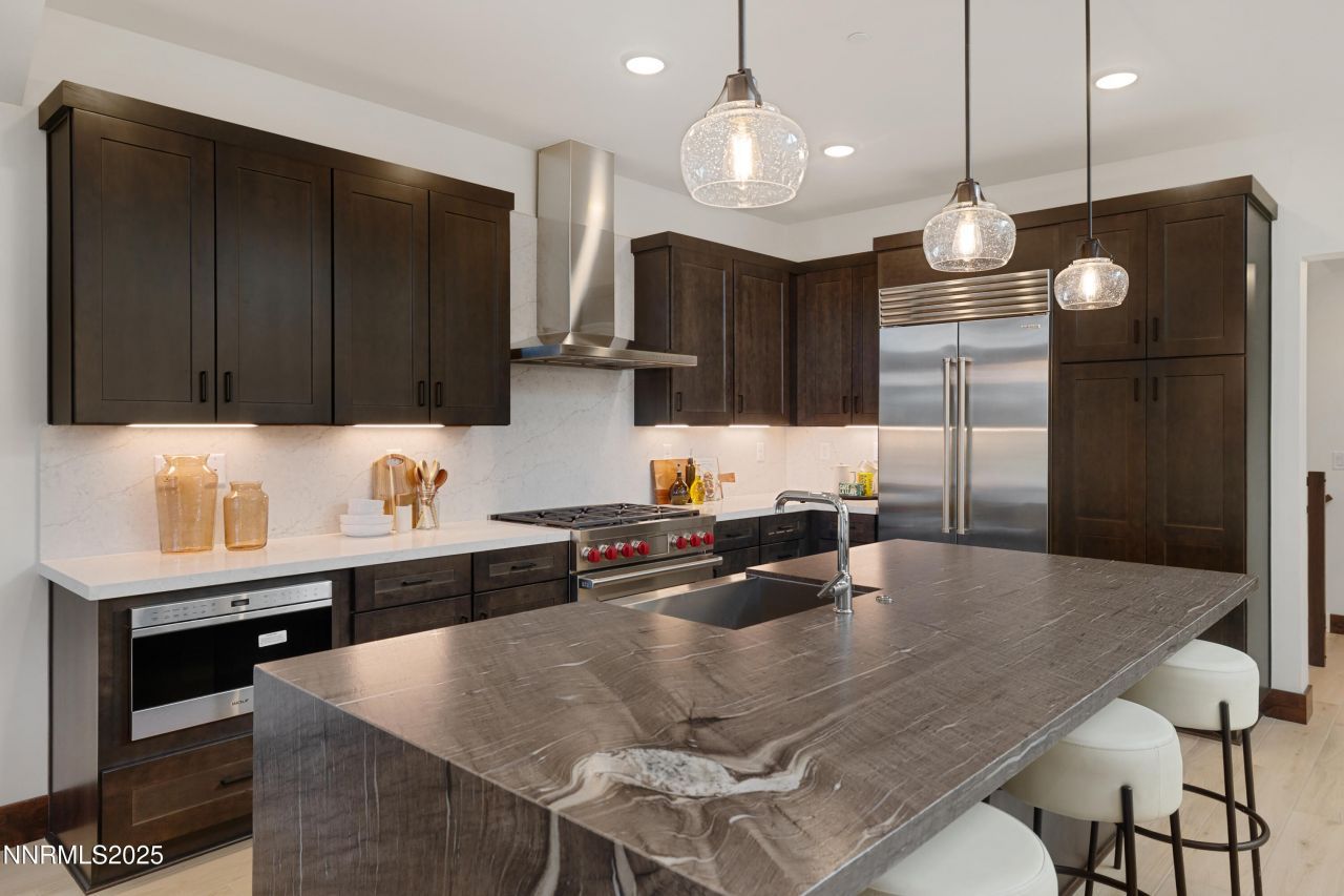 127 Sierra Colina Drive, Unit 19, Stateline, NV 89449 Photo