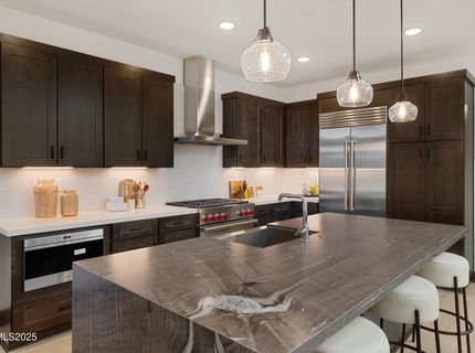 127 Sierra Colina Drive, Unit 19, Stateline, NV 89449 Photo