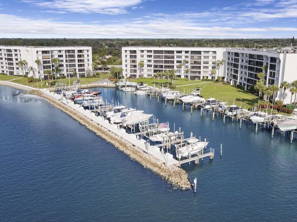 1648 Jupiter Cove Drive, Unit 209, Jupiter, FL 33469