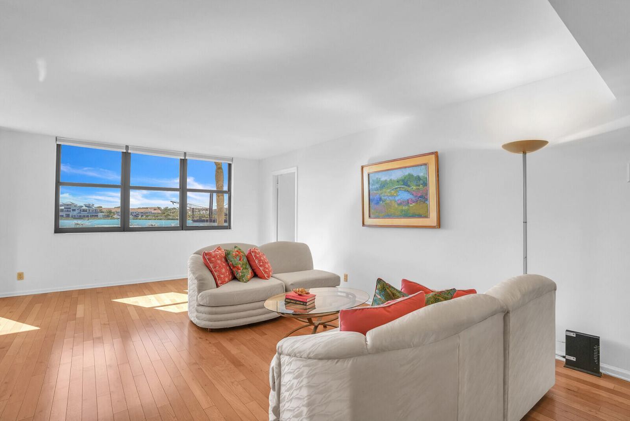 1648 Jupiter Cove Drive, Unit 209, Jupiter, FL 33469 Photo