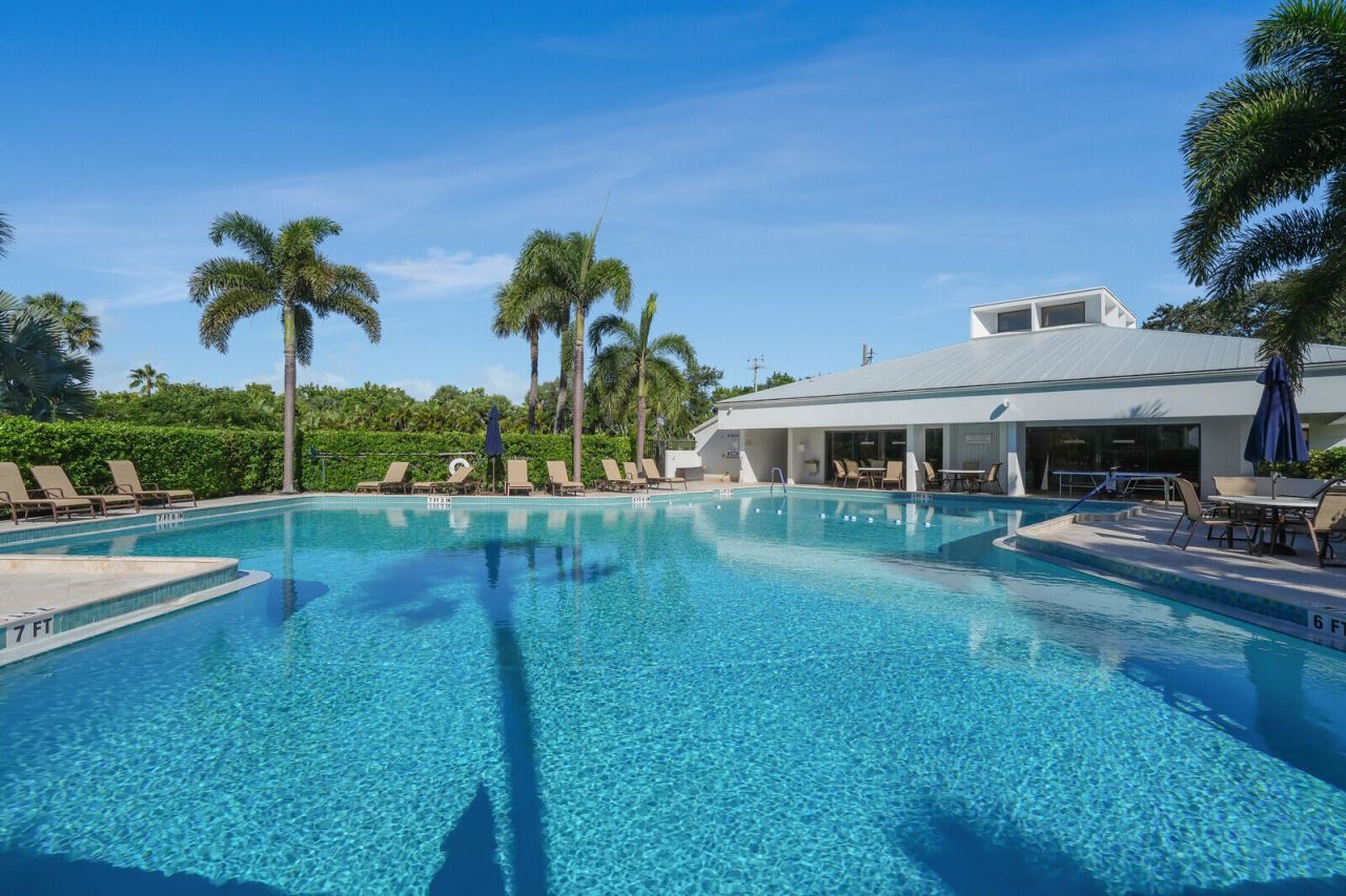 1648 Jupiter Cove Drive, Unit 209, Jupiter, FL 33469 Photo