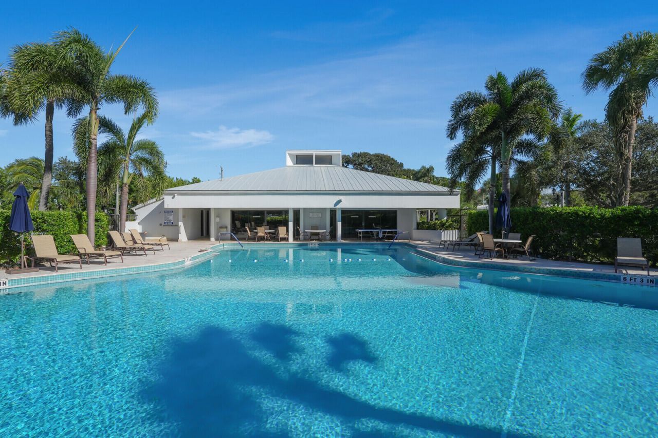 1648 Jupiter Cove Drive, Unit 209, Jupiter, FL 33469 Photo