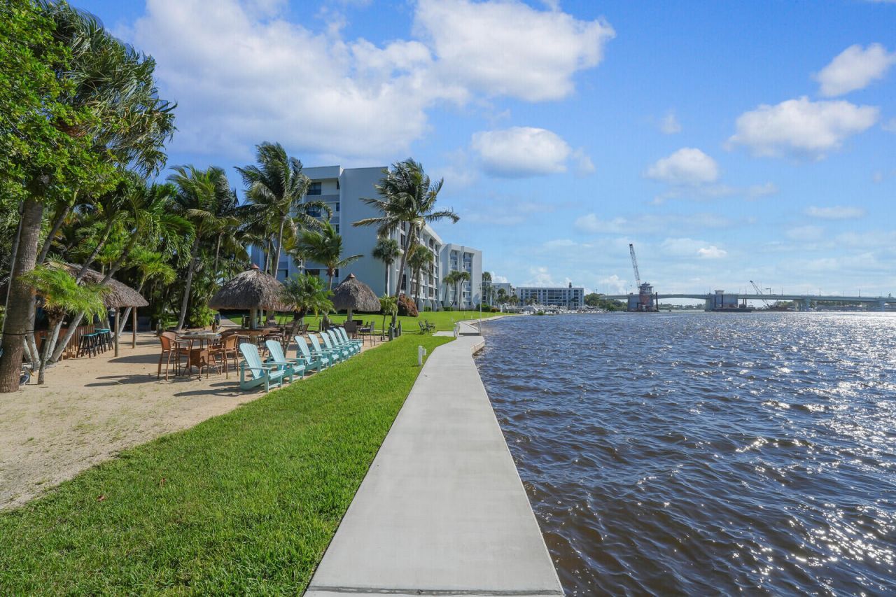 1648 Jupiter Cove Drive, Unit 209, Jupiter, FL 33469 Photo