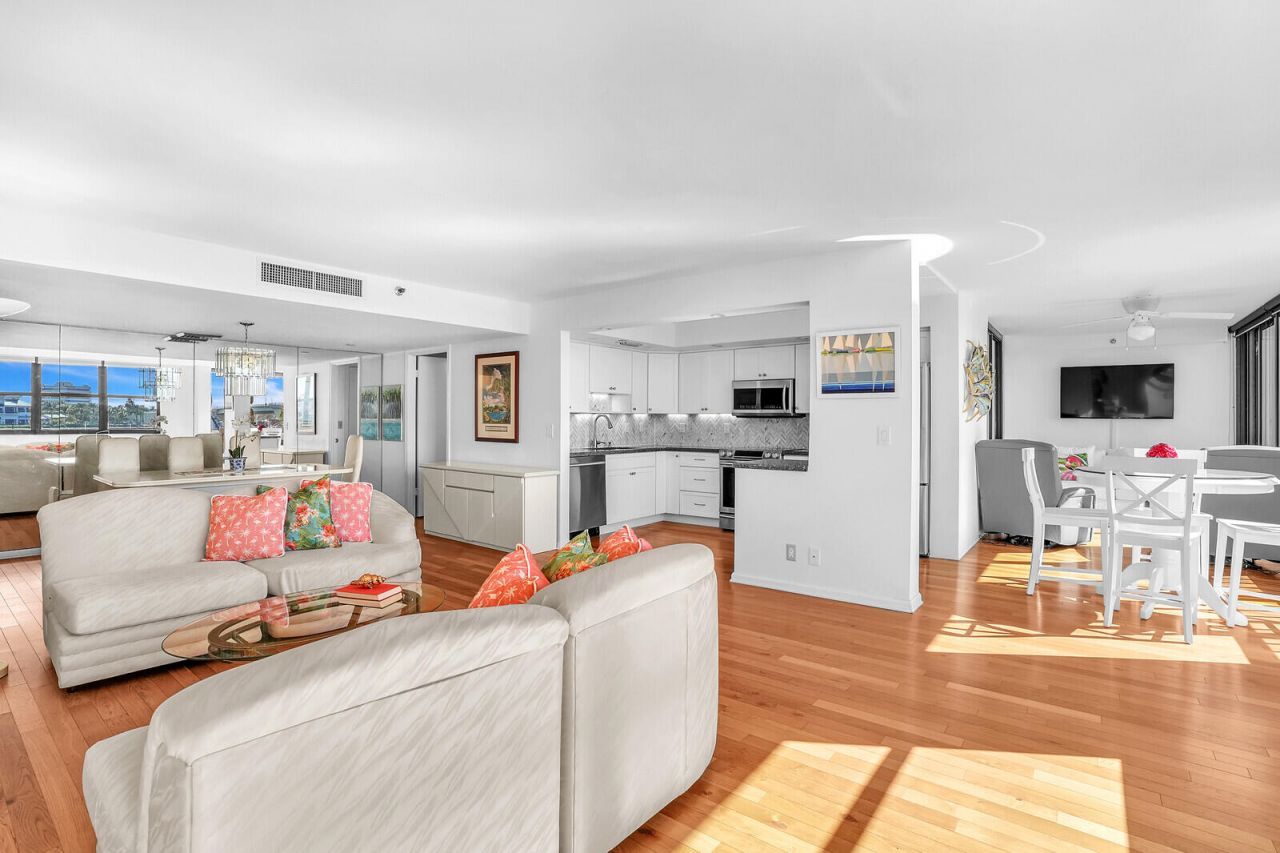 1648 Jupiter Cove Drive, Unit 209, Jupiter, FL 33469 Photo