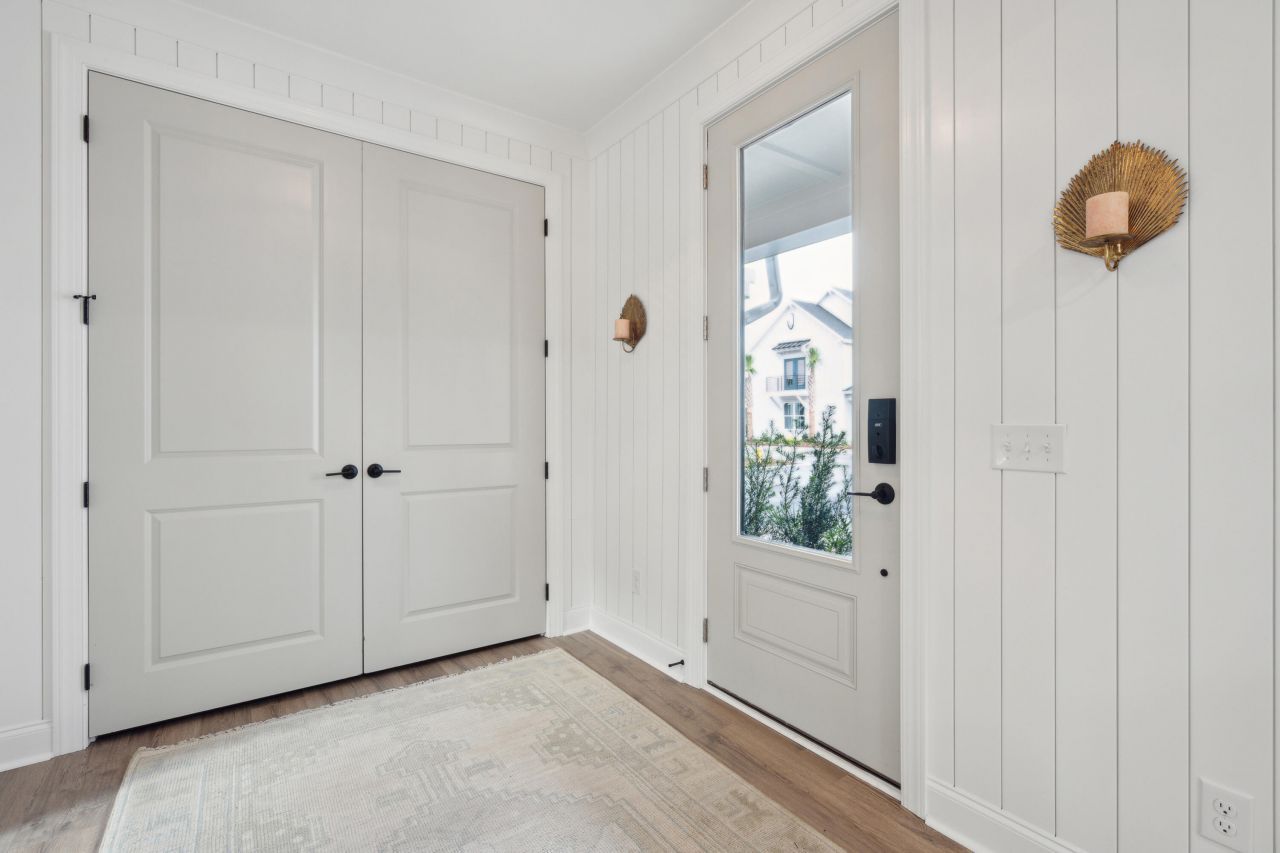 301 Livewell Court Photo 8