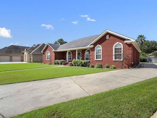 1484 Pebble Creek Drive, Mobile, AL 36695