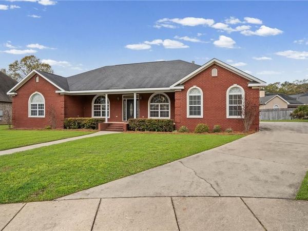 1484 Pebble Creek Drive, Mobile, AL 36695