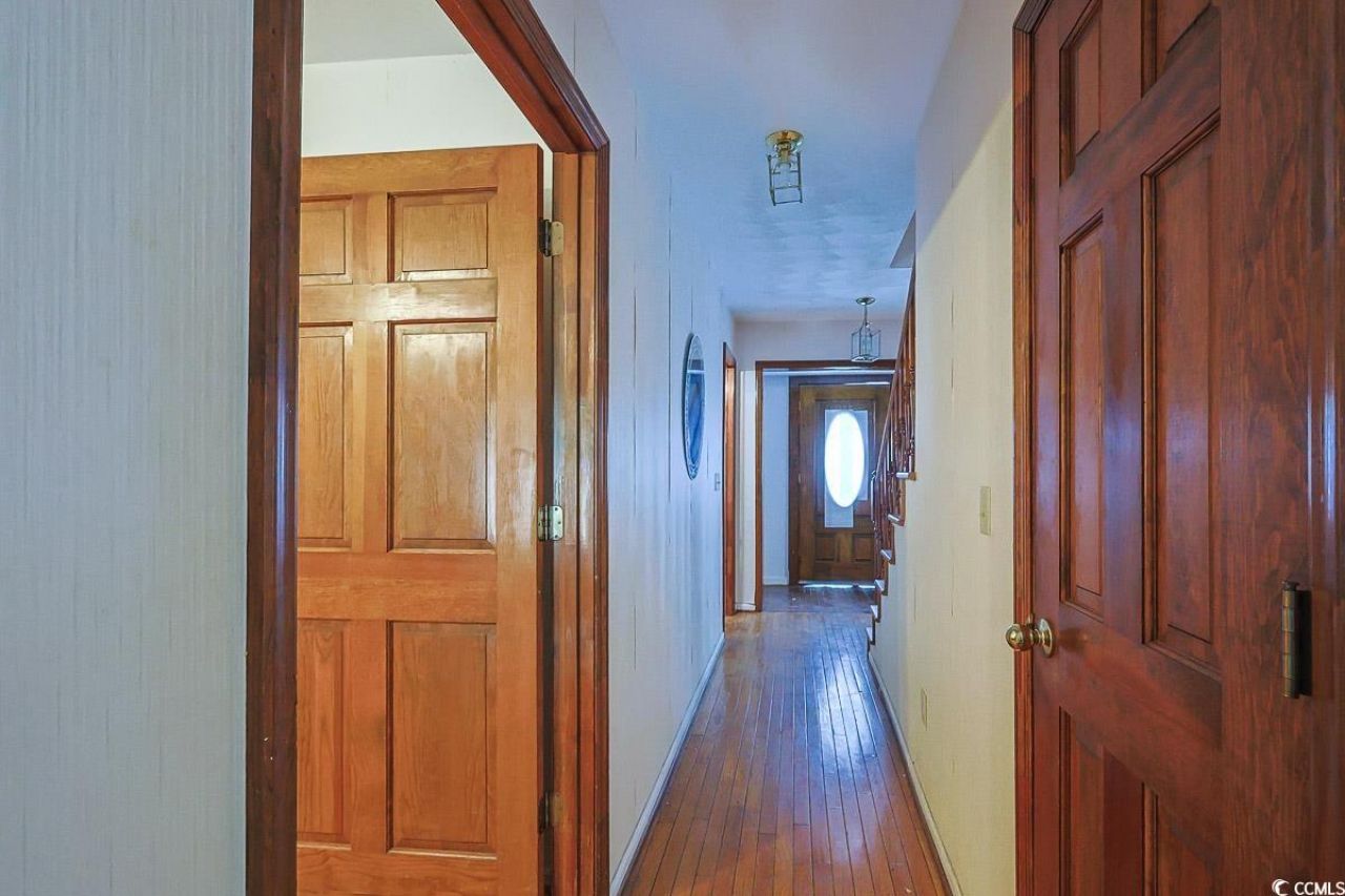 5704 N Kings Hwy. Photo 13