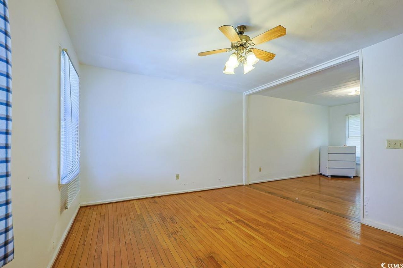 5704 N Kings Hwy. Photo 15