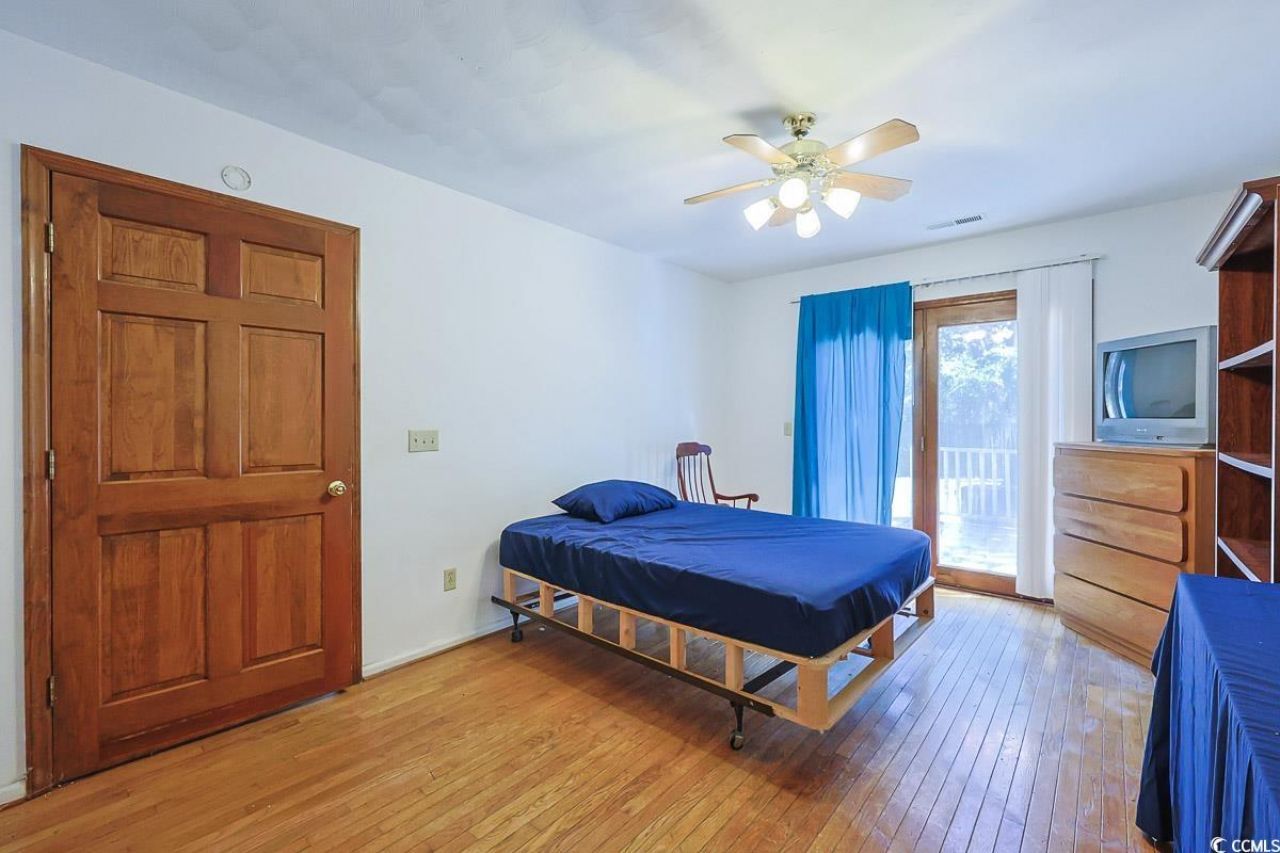 5704 N Kings Hwy. Photo 18