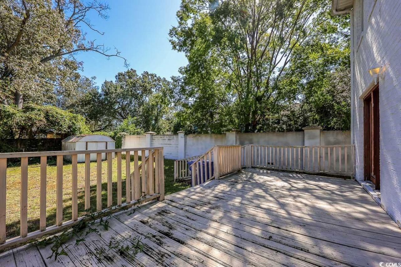 5704 N Kings Hwy. Photo 31