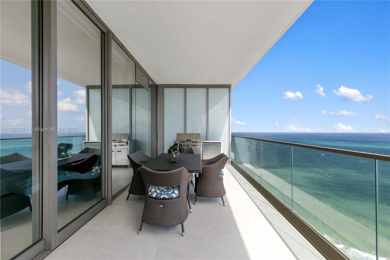 18975 Collins Ave, Unit 3402, Sunny Isles Beach, FL 33160 Photo