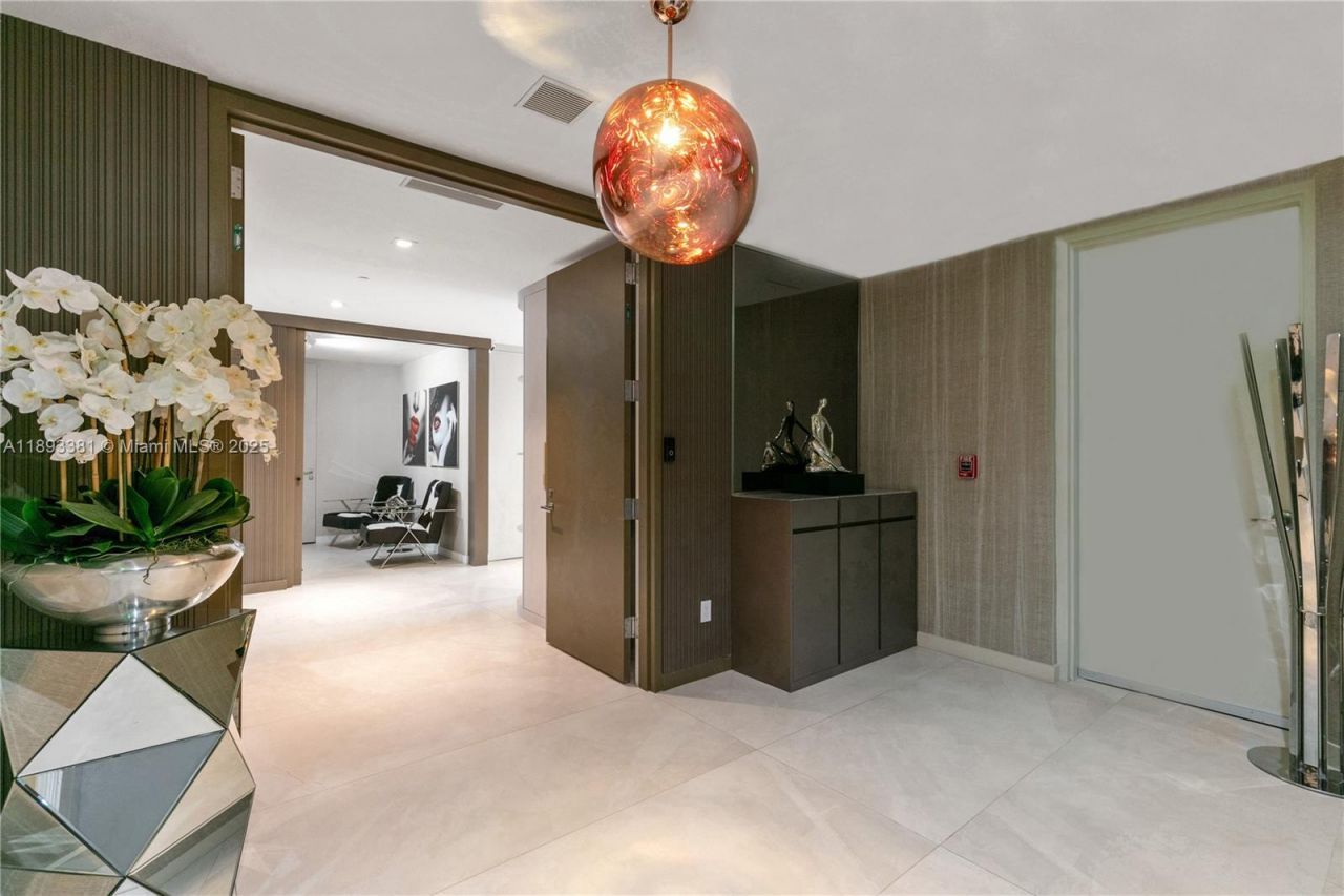 18975 Collins Ave, Unit 3402, Sunny Isles Beach, FL 33160 Photo