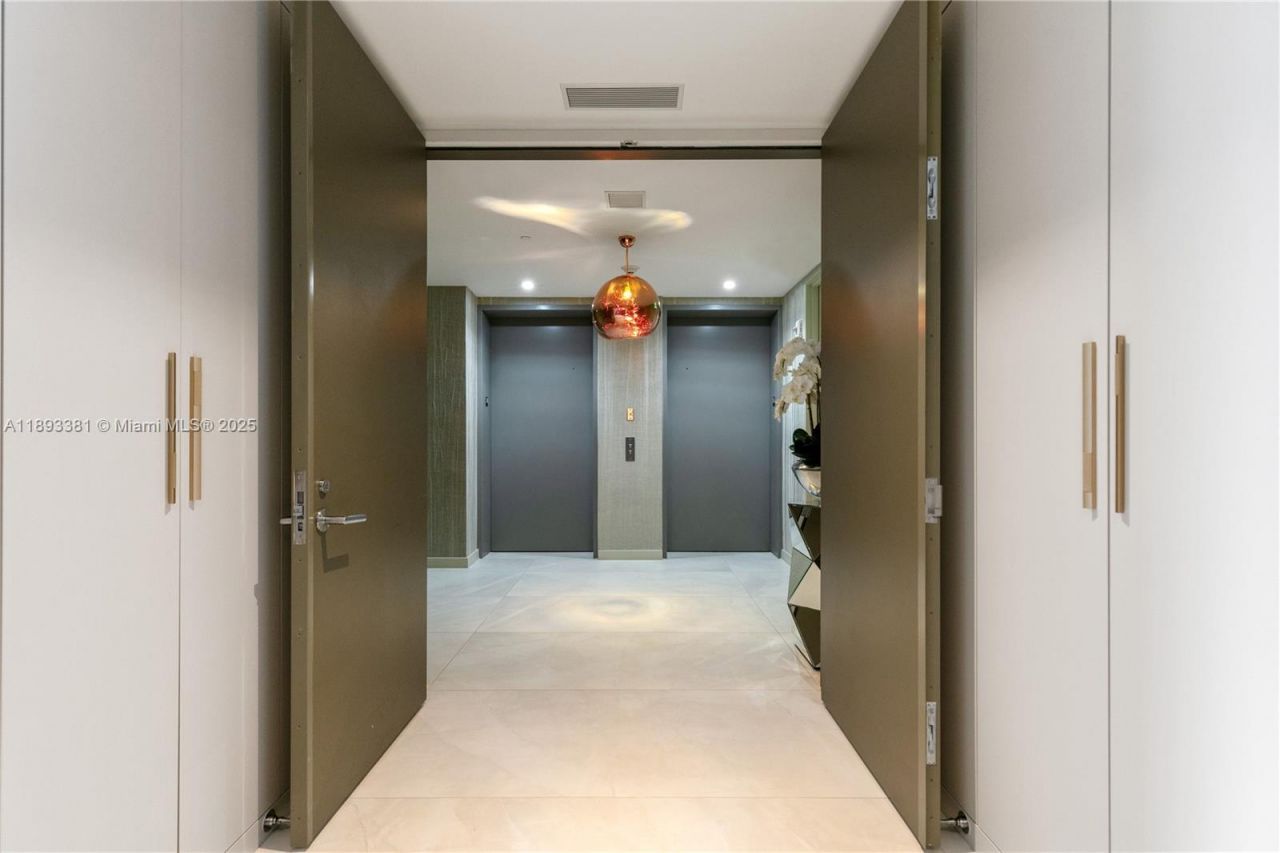 18975 Collins Ave, Unit 3402, Sunny Isles Beach, FL 33160 Photo