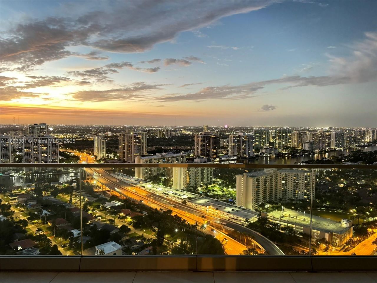 18975 Collins Ave, Unit 3402, Sunny Isles Beach, FL 33160 Photo