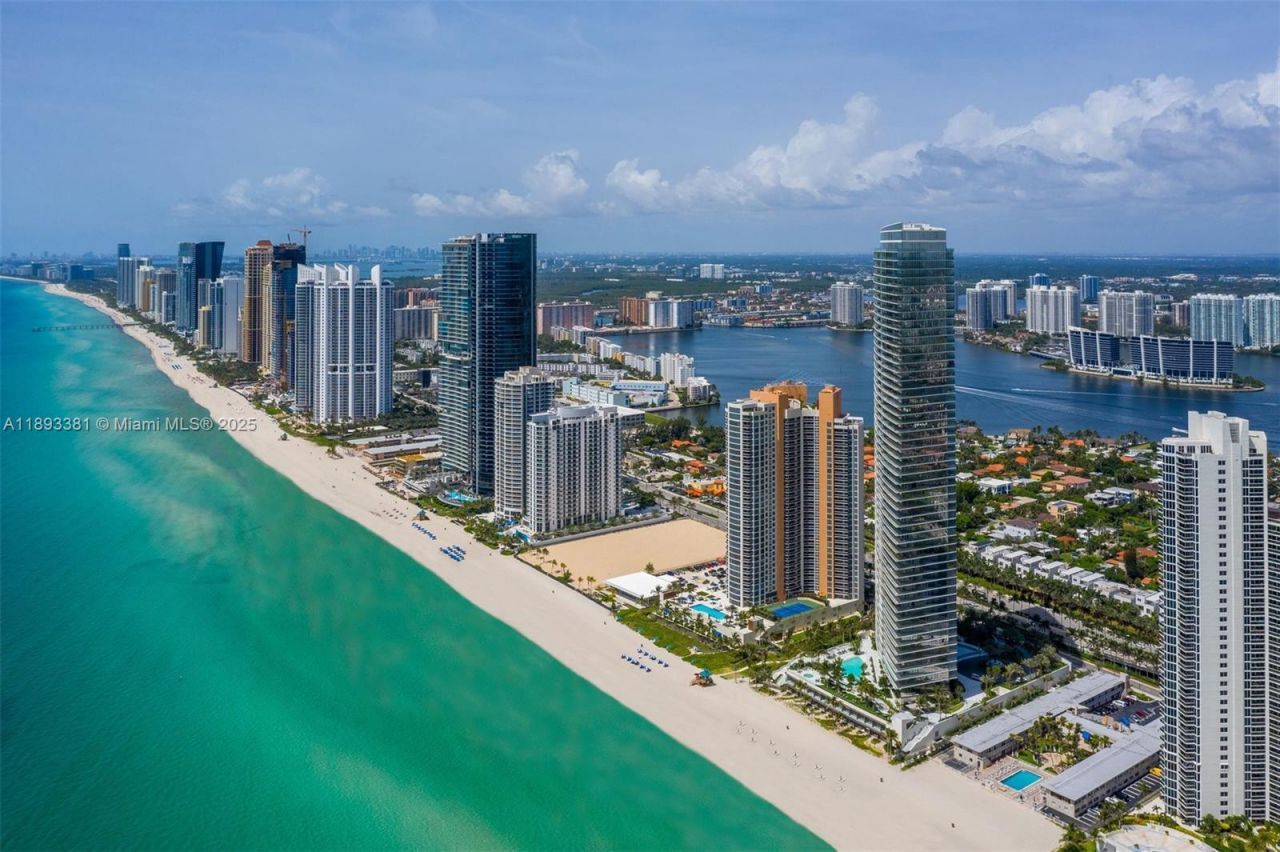 18975 Collins Ave, Unit 3402, Sunny Isles Beach, FL 33160 Photo