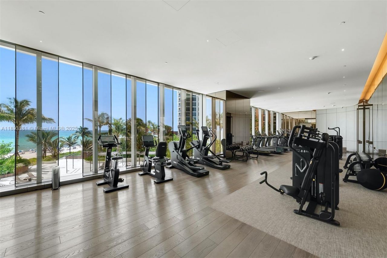 18975 Collins Ave, Unit 3402, Sunny Isles Beach, FL 33160 Photo