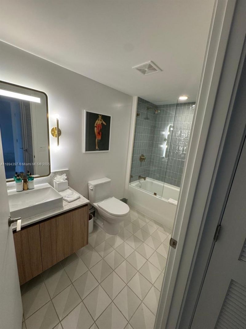 601 NE 1 Ave, Unit 3802, Miami, FL 33132 Photo