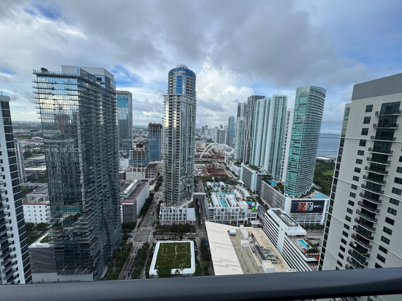 601 NE 1 Ave, Unit 3802, Miami, FL 33132 Photo