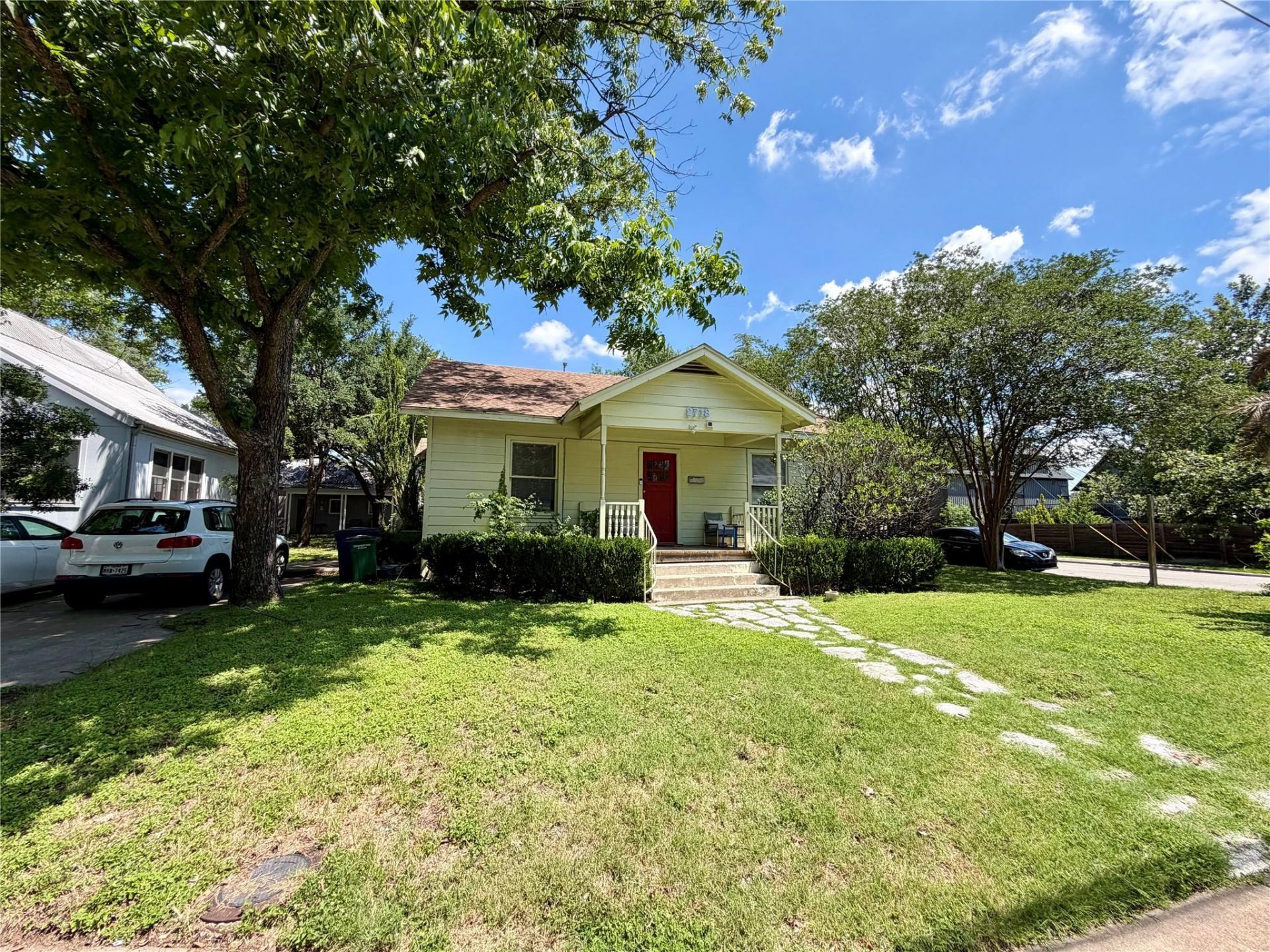 2718 E 22nd St, Austin, TX 78722 Main Photo