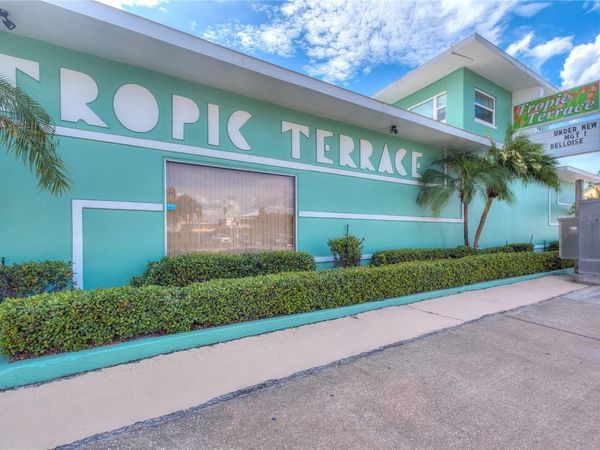 11730 GULF BOULEVARD, Unit 4, TREASURE ISLAND, FL 33706