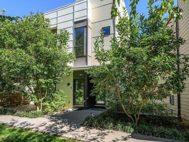 1130 HIGH ST E, Unit J, Charlottesville, VA 22902