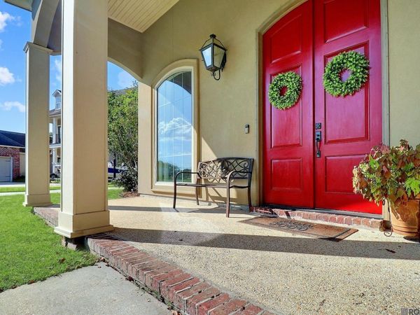 15719 Parkside Ct, Saint George, LA 70817