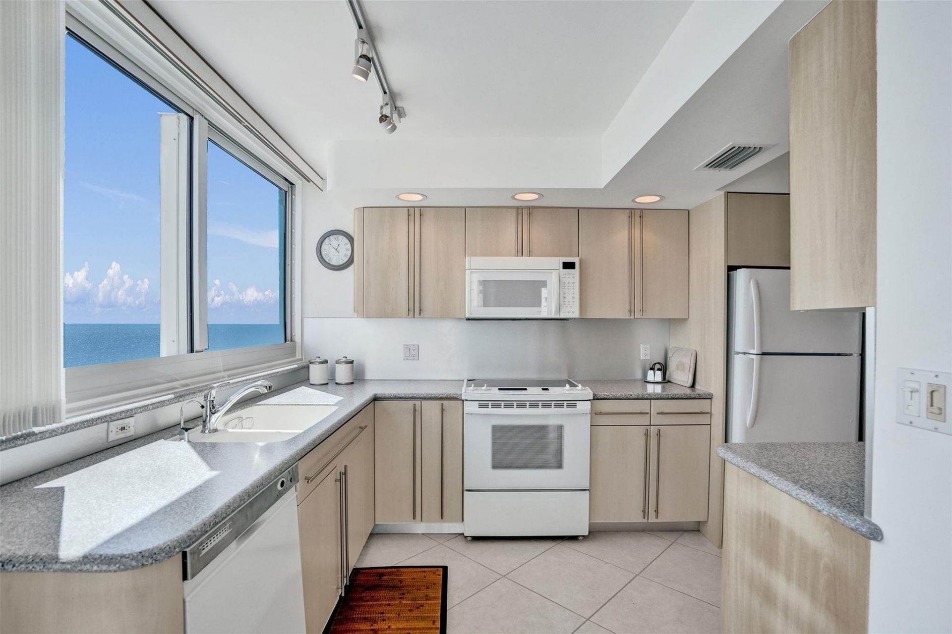 1360 S Ocean Boulevard, Unit 708, Pompano Beach, FL 33062 Photo