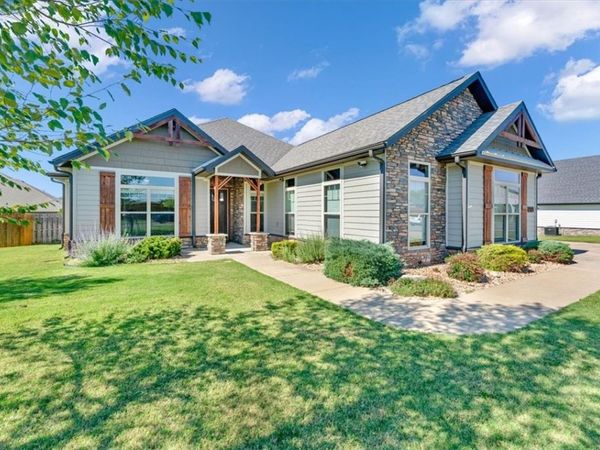 3711 Bitterroot Street, Bentonville, AR 72712