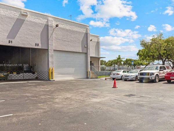 1700 NW 82nd Ave, Unit 1800, Doral, FL 33126