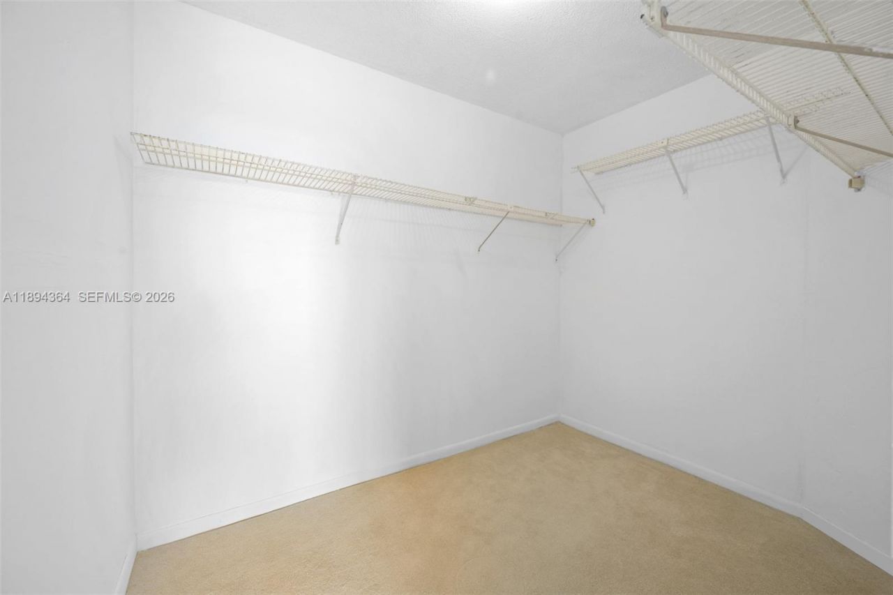 1300 NE Miami Gardens Dr, Unit 501E, Miami, FL 33179 Photo