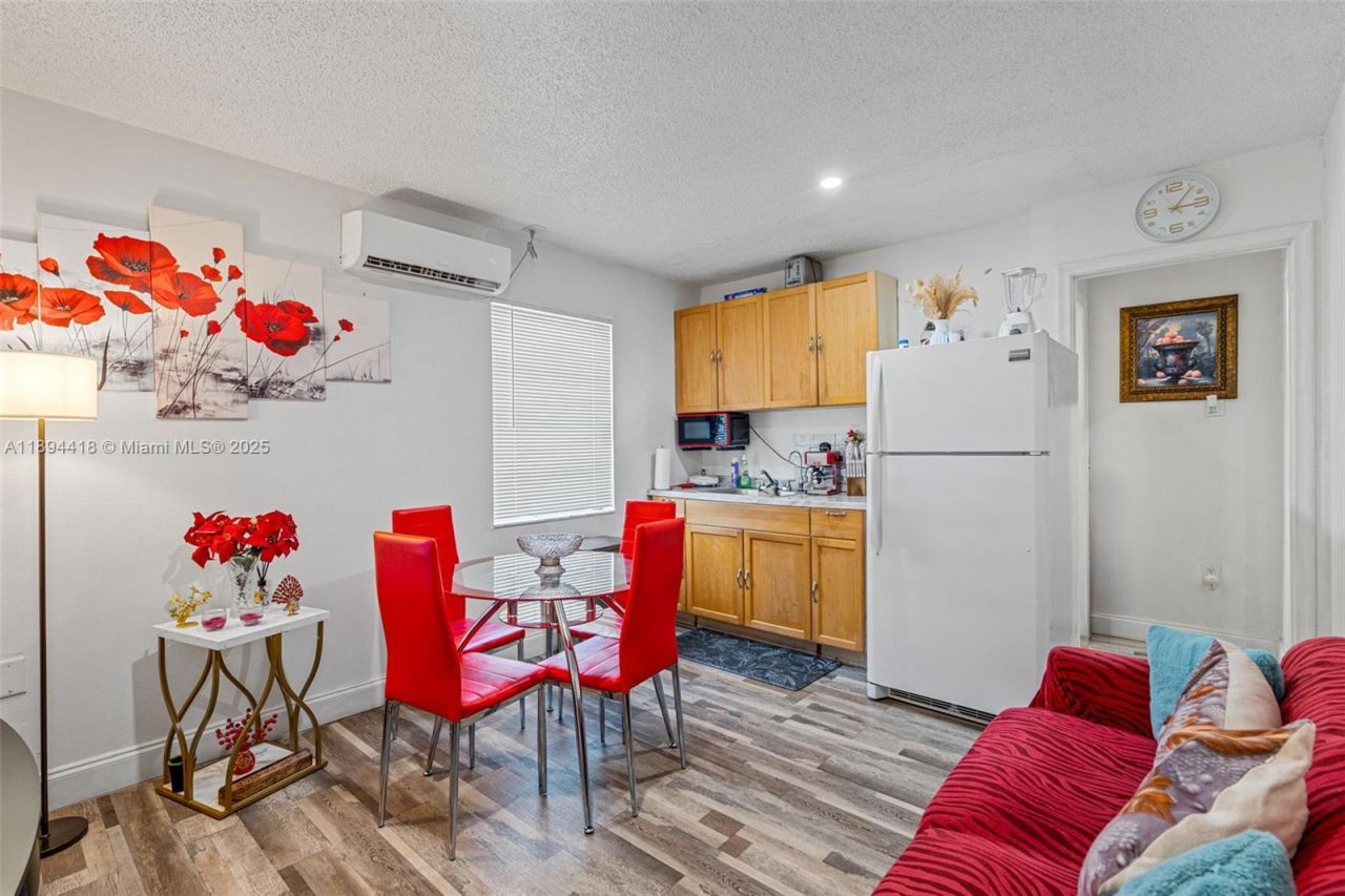 Please Call For Address, Miami, FL 33172 Photo