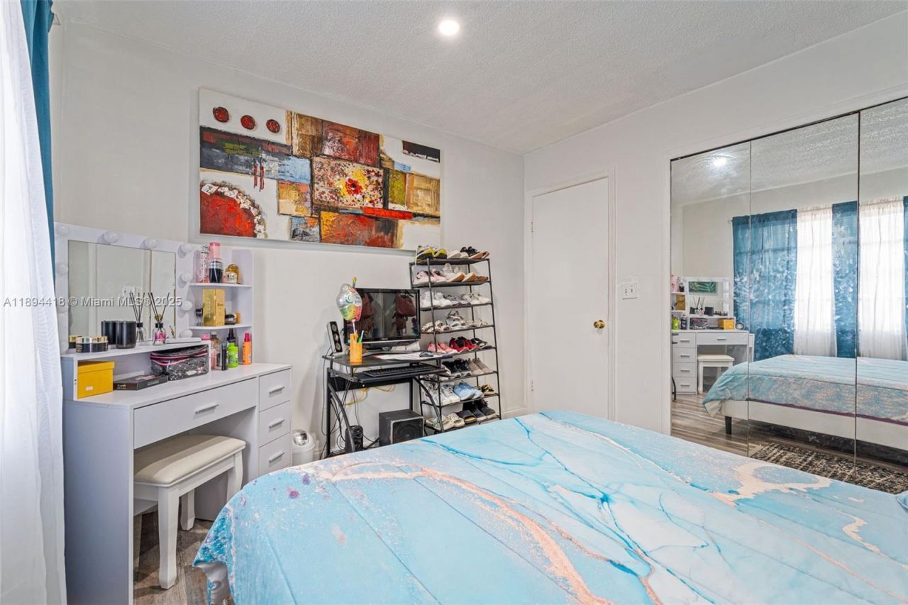 Please Call For Address, Miami, FL 33172 Photo