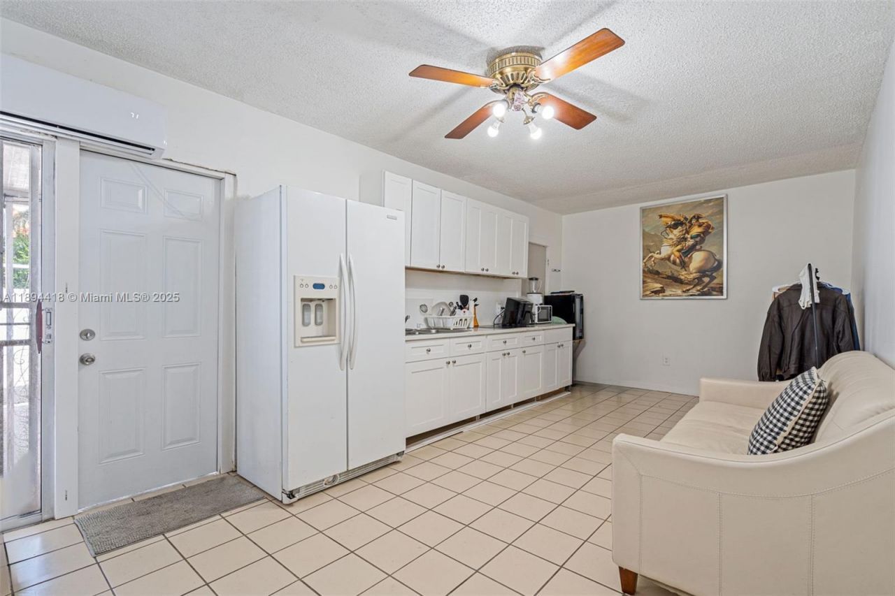 Please Call For Address, Miami, FL 33172 Photo