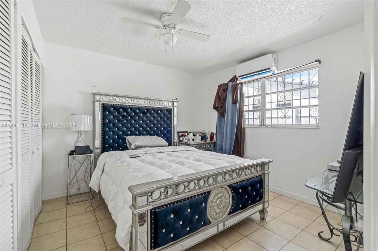 Please Call For Address, Miami, FL 33172 Photo