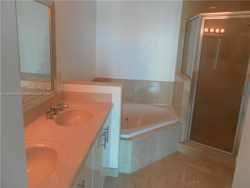 7900 Harbor Island Dr, Unit 1103, North Bay Village, FL 33141 Photo