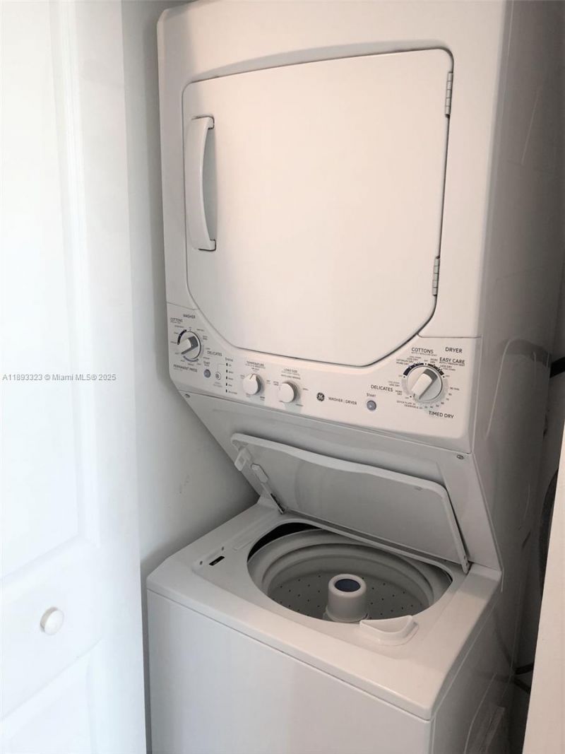 7900 Harbor Island Dr, Unit 1103, North Bay Village, FL 33141 Photo