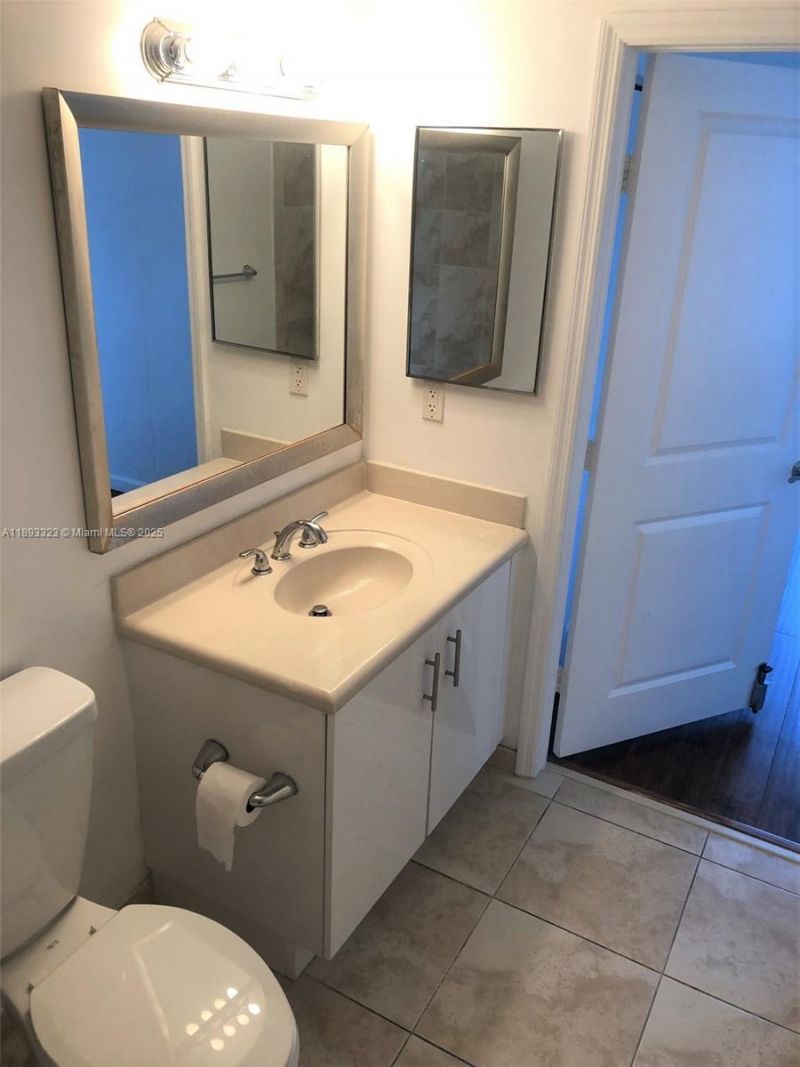 7900 Harbor Island Dr, Unit 1103, North Bay Village, FL 33141 Photo